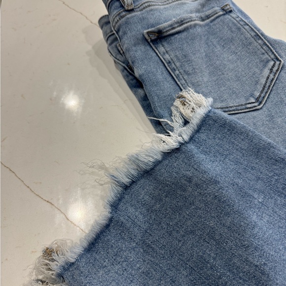 Hidden Jeans- Ankle Flare Style distressed hem. - Picture 5 of 5